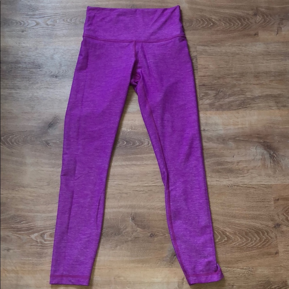 Lululemon leggings size 4 magenta pink/purple